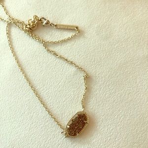 Kendra Scott necklace